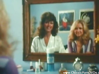 sikis gerçek at küpek kadin pornolari